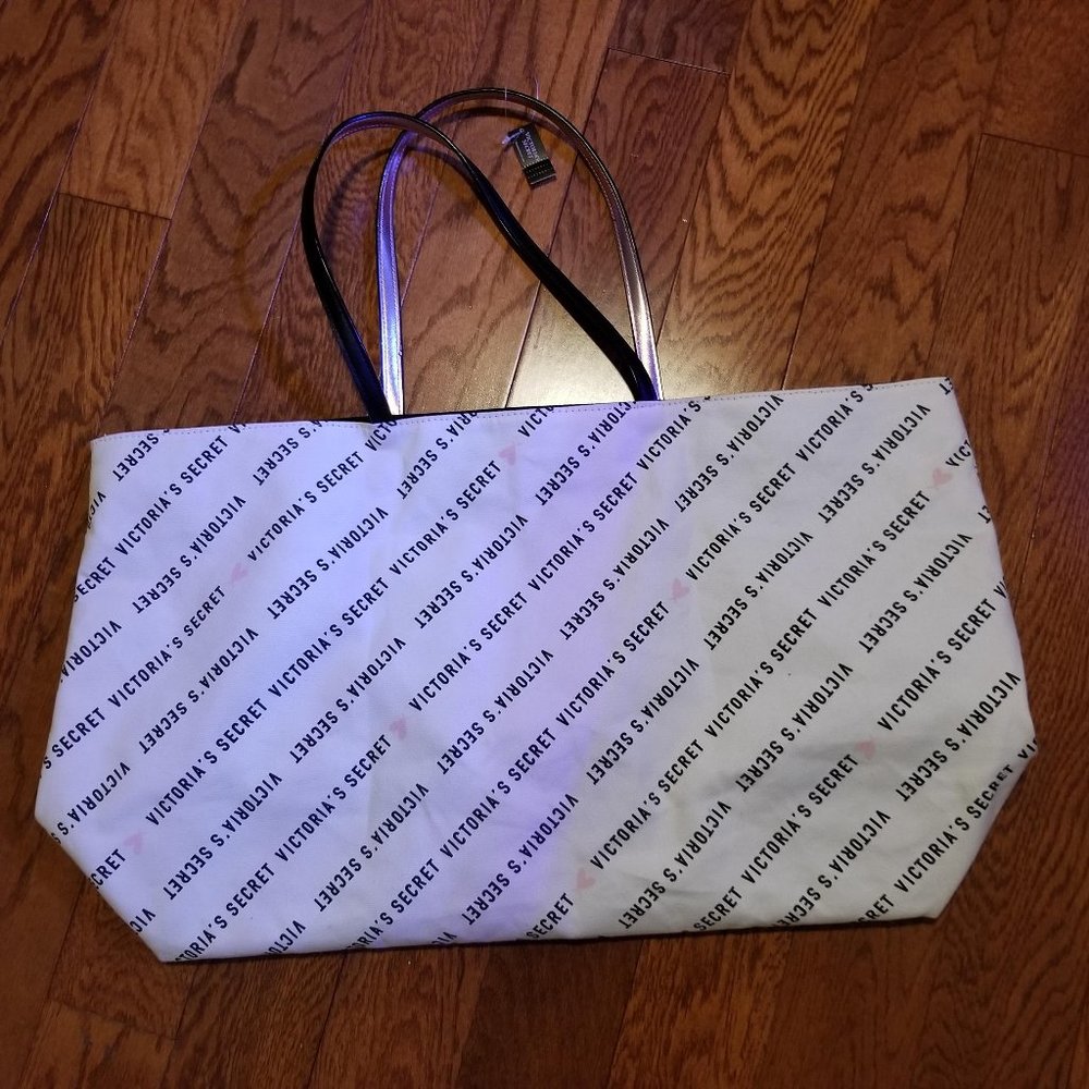 NWT VS Tote Bag